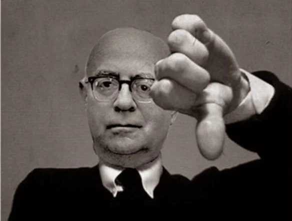 Adorno: pollice (sempre) verso